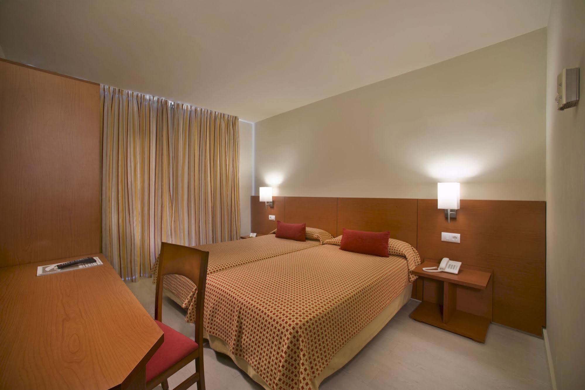 Hotel Mediterraneo Park Roses
